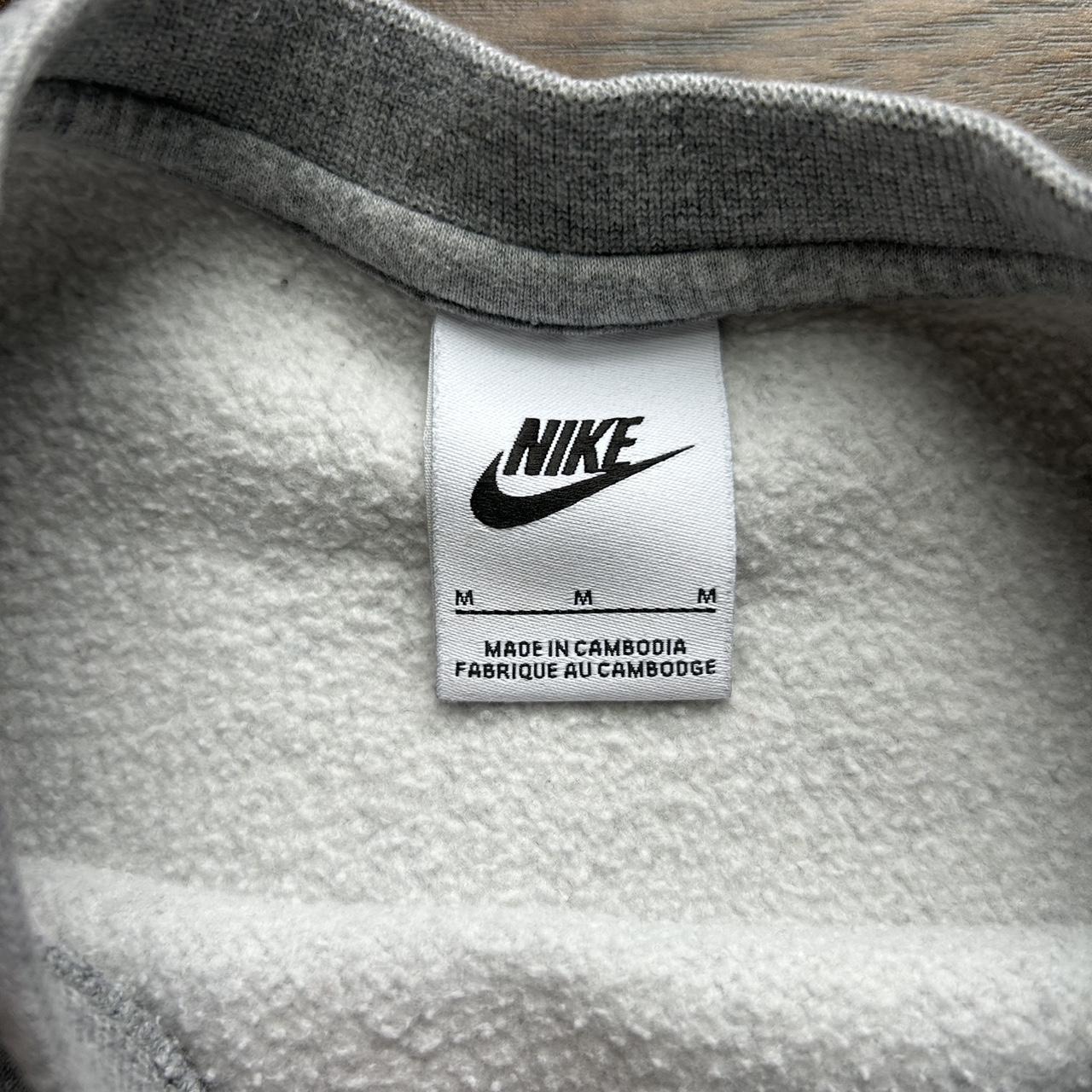 mens grey nike crew neck
