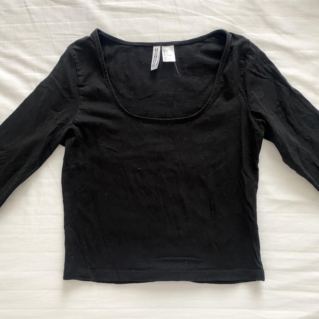 square neck black long sleeve, no flaws #h&m #basic - Depop