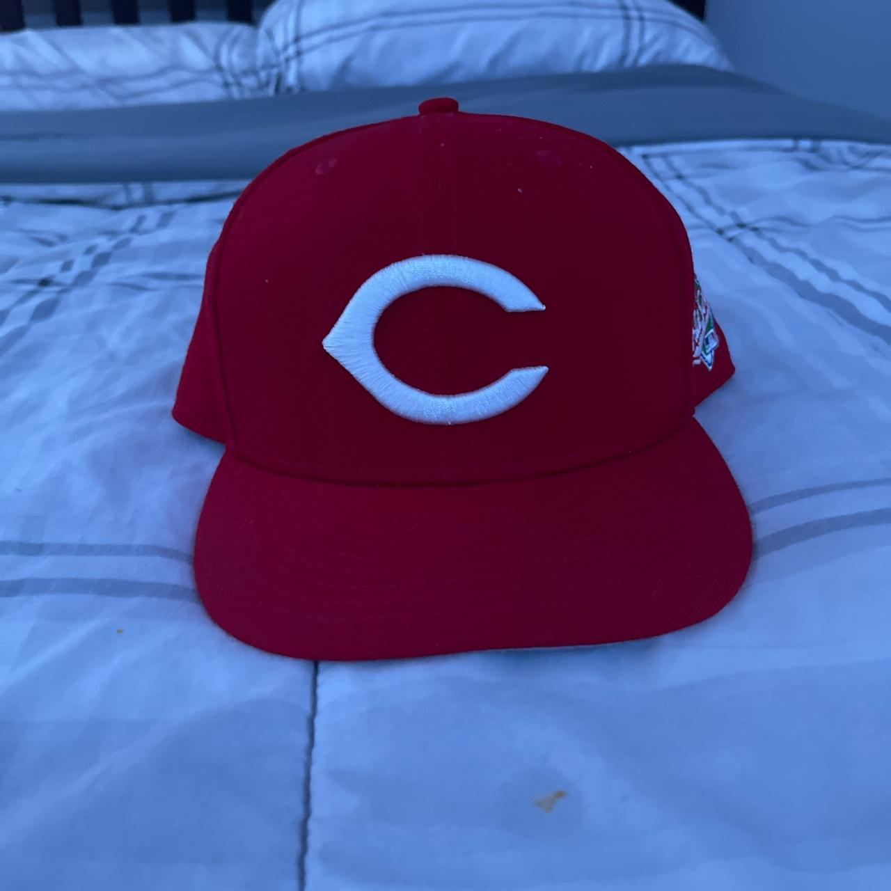 Cincinnati Reds Fitted Baseball Hat 7 1/4 