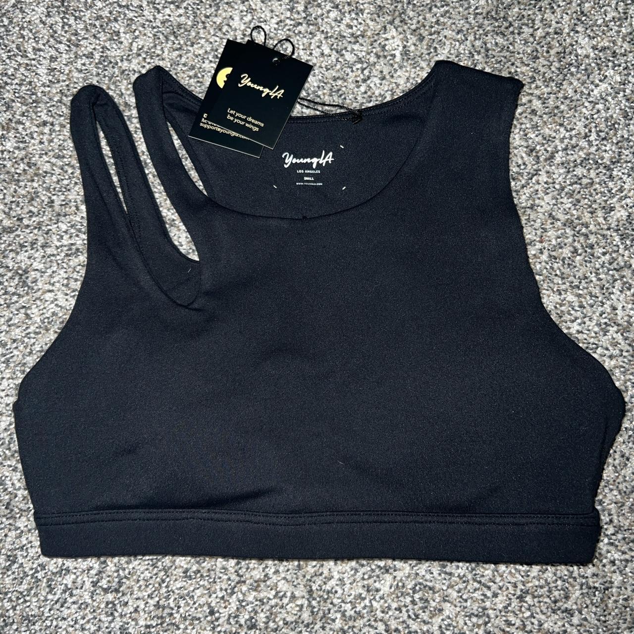 LA gear black sports bra Size 8 UK- fits a little - Depop