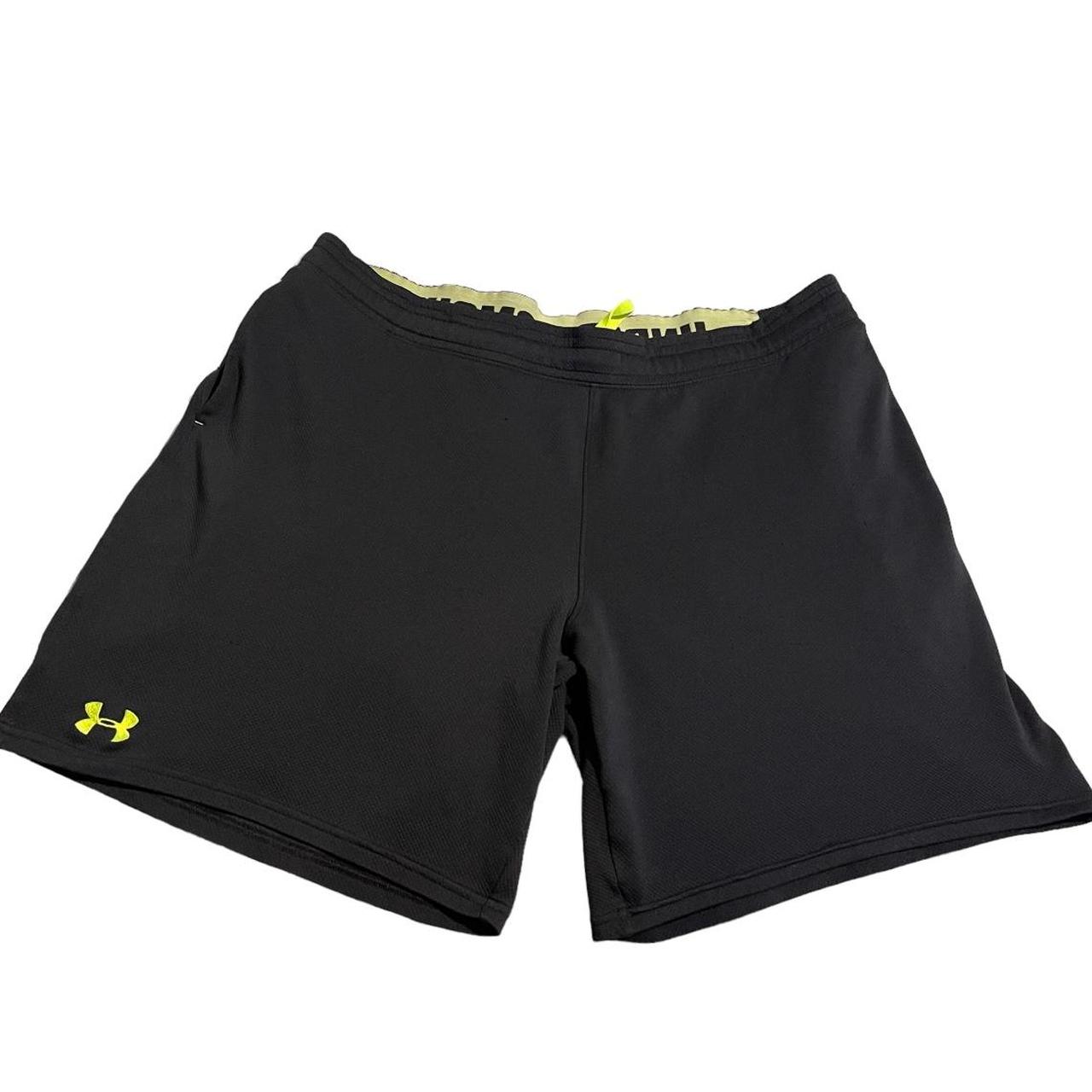 Loose under deals armour shorts