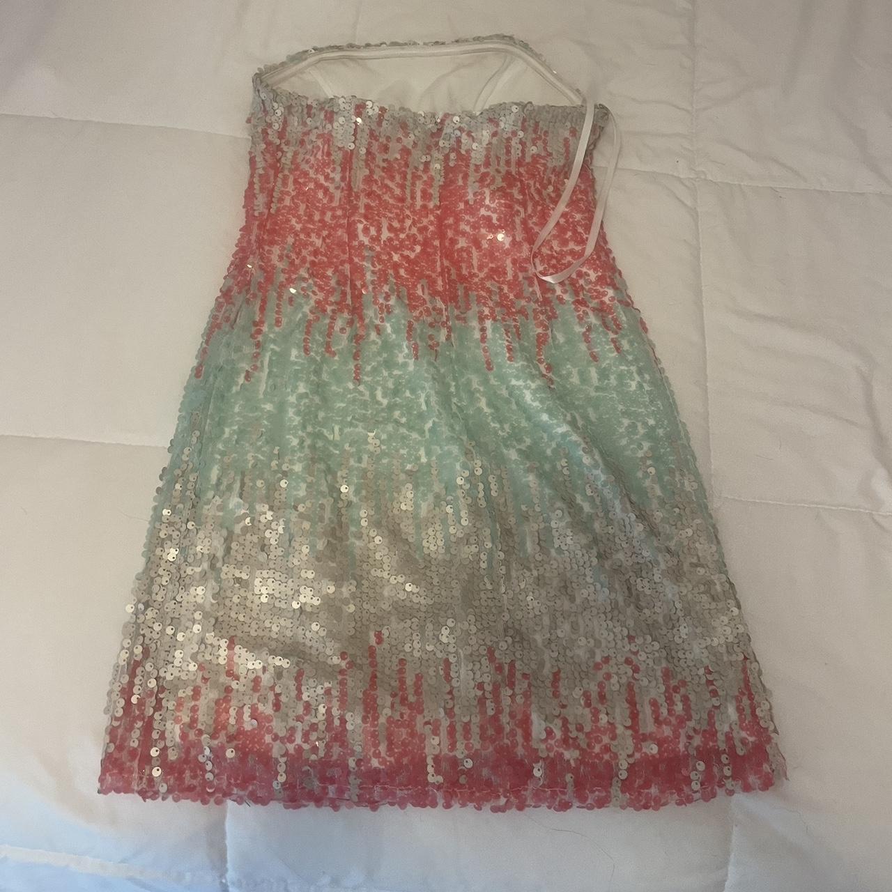 Hello Molly Strapless Dress! Wore this to the Taylor... Depop