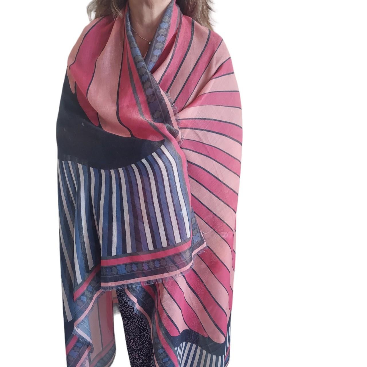 Emilio Pucci Women's Grey and Pink Scarf-wraps (2)