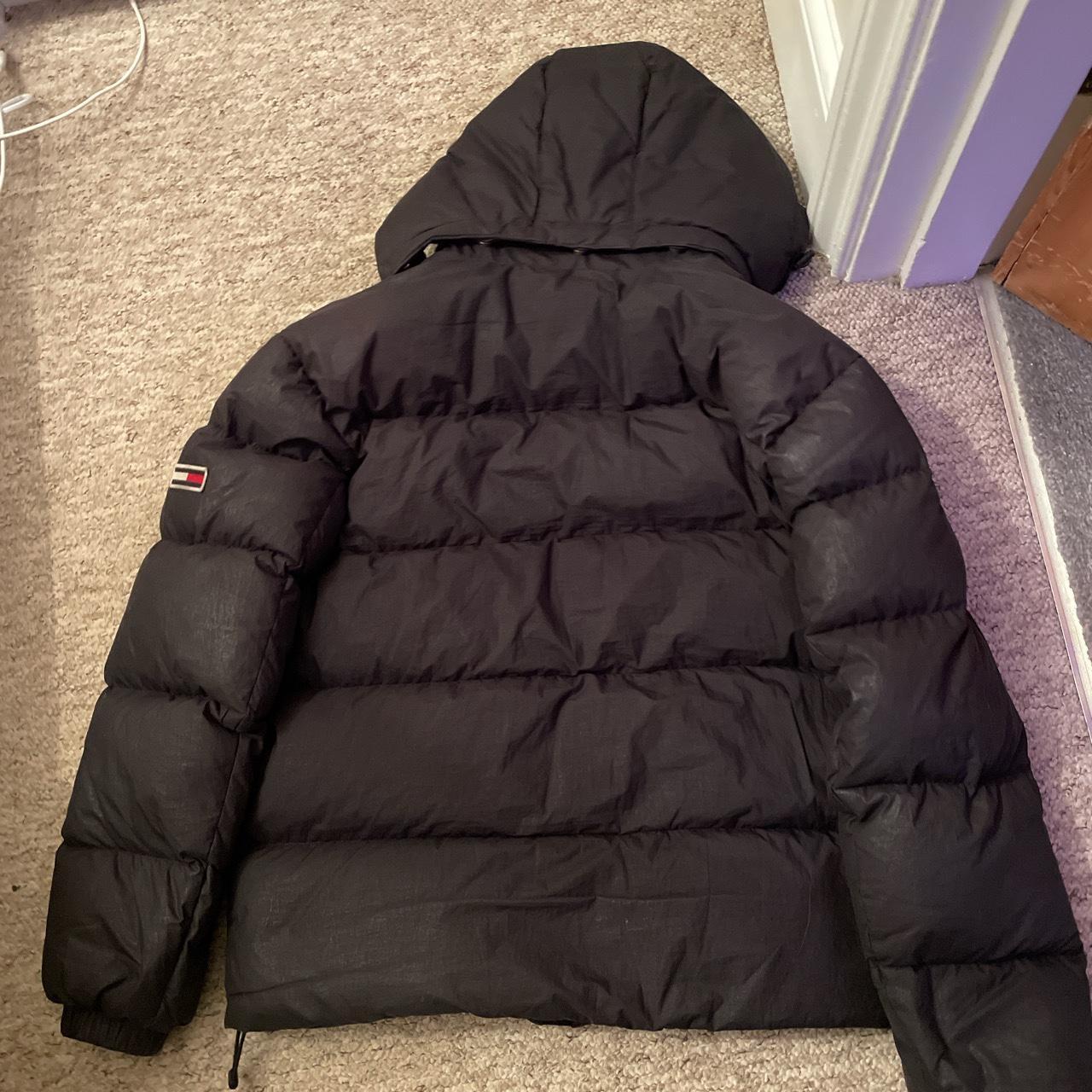 tommy hilfigure puffer coat, size small, good... - Depop