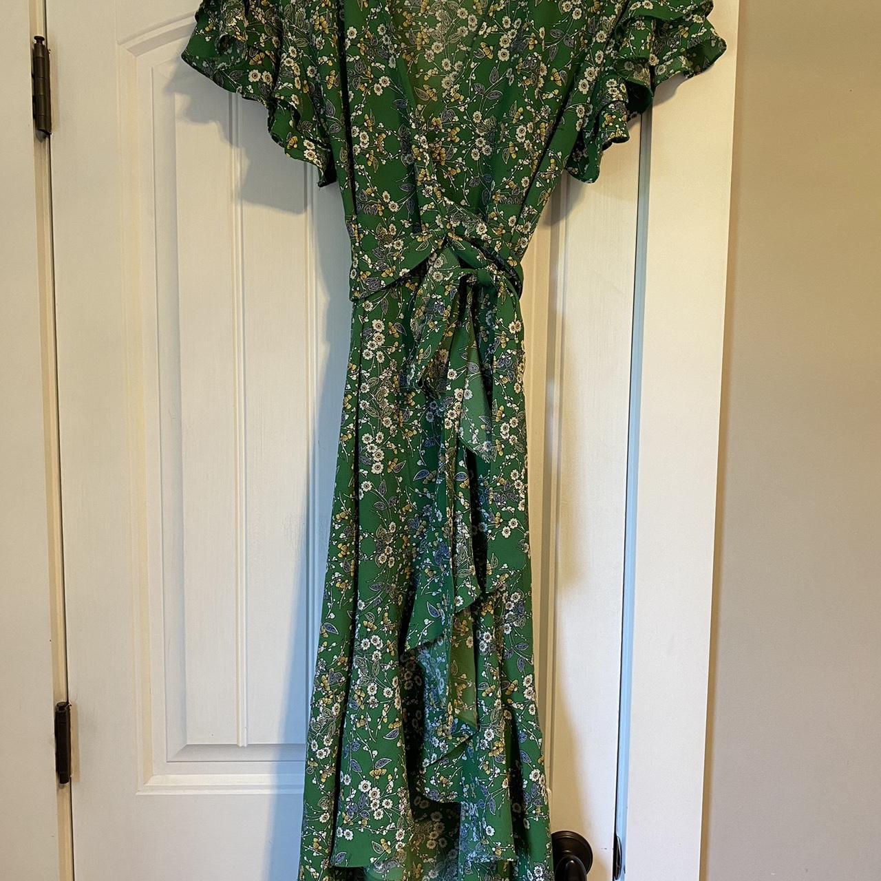 Max studio midi wrap dress green floral print size xs - Depop