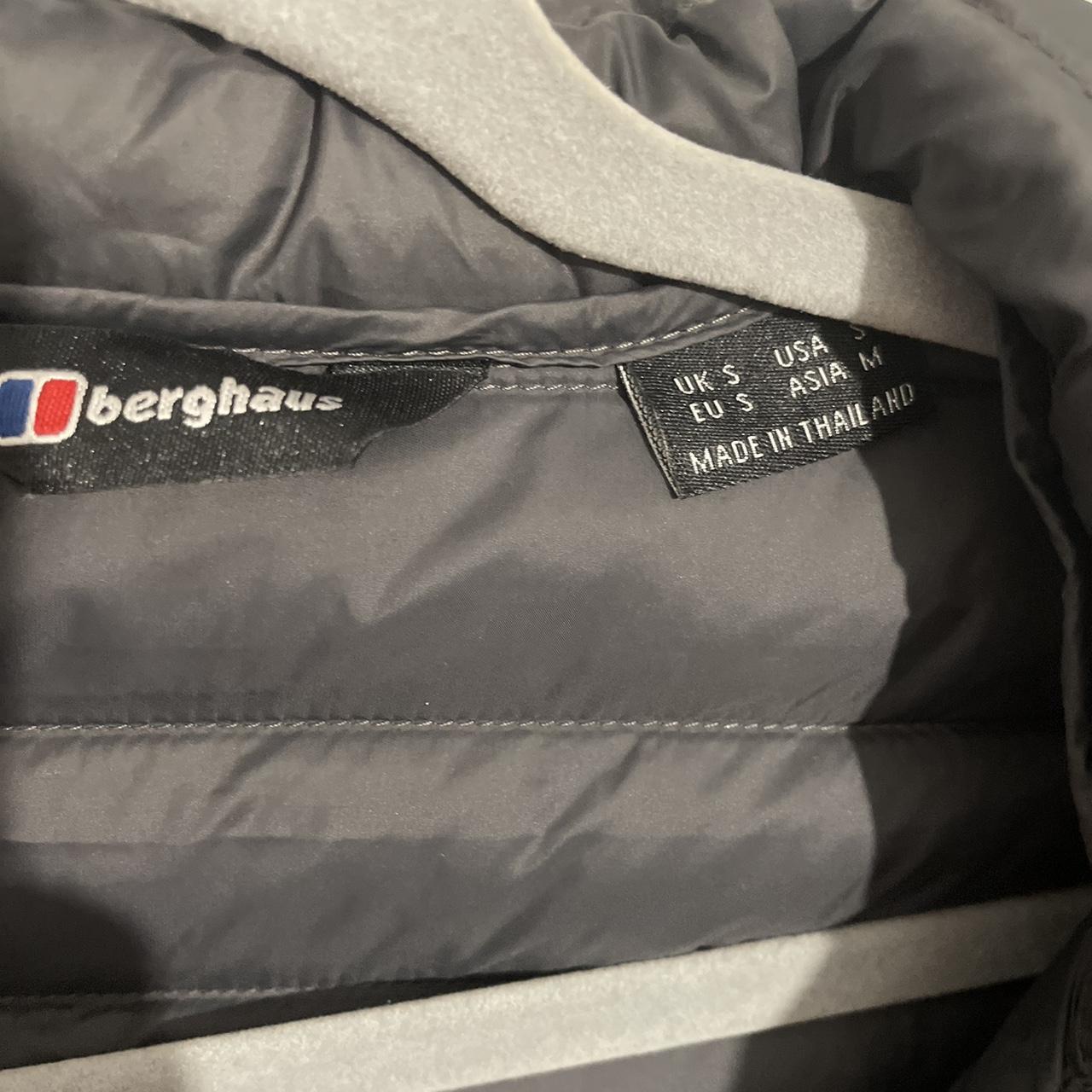 Men’s xs berghaus coat Never been wore - Depop