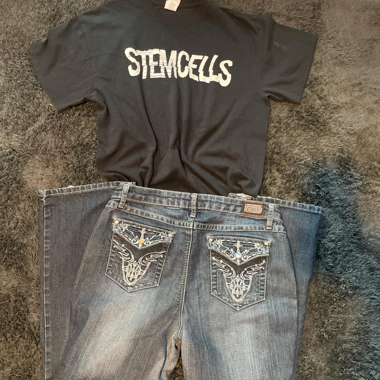 item listed by bellabats