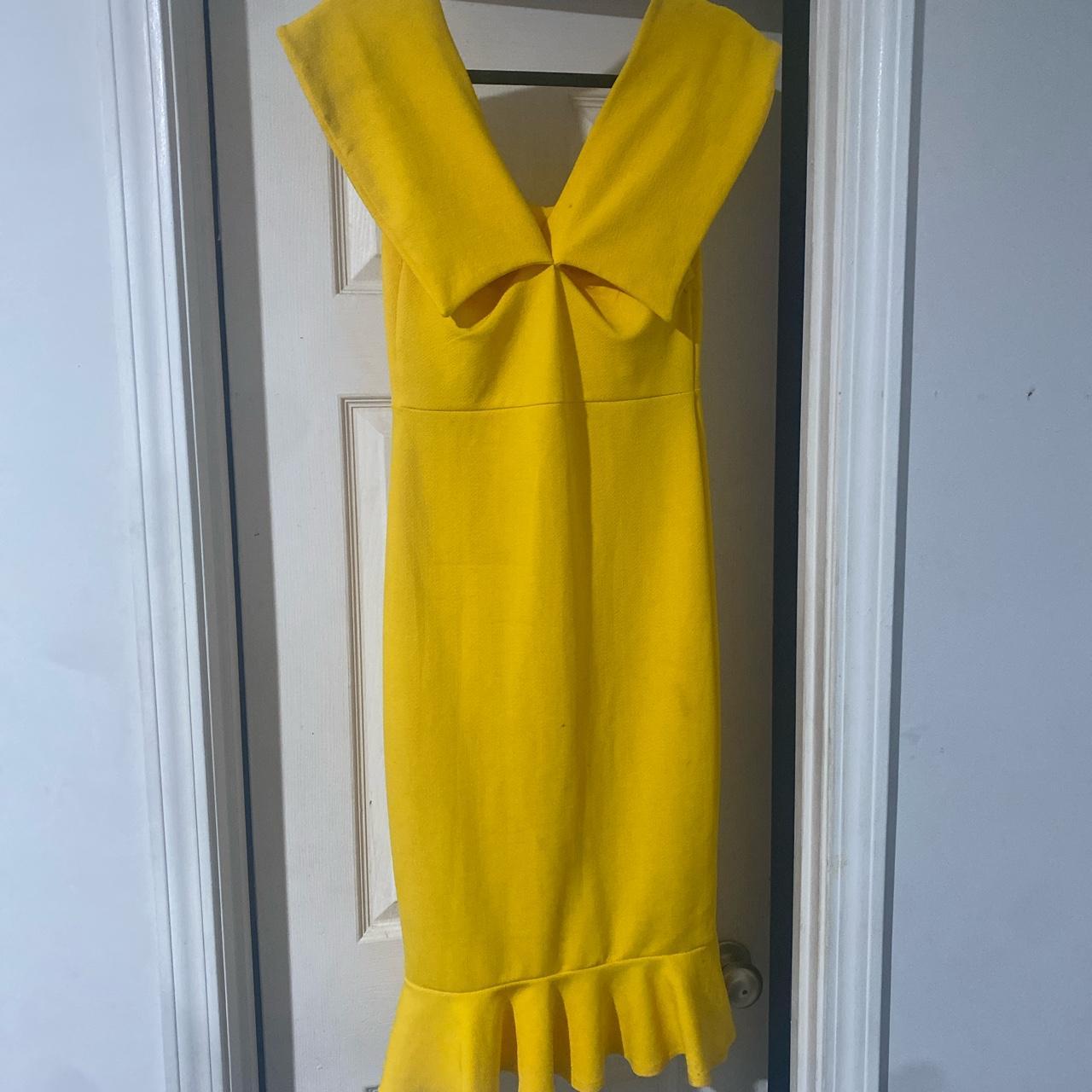 Boo hoo Yellow body con dress UK size 12 - Depop