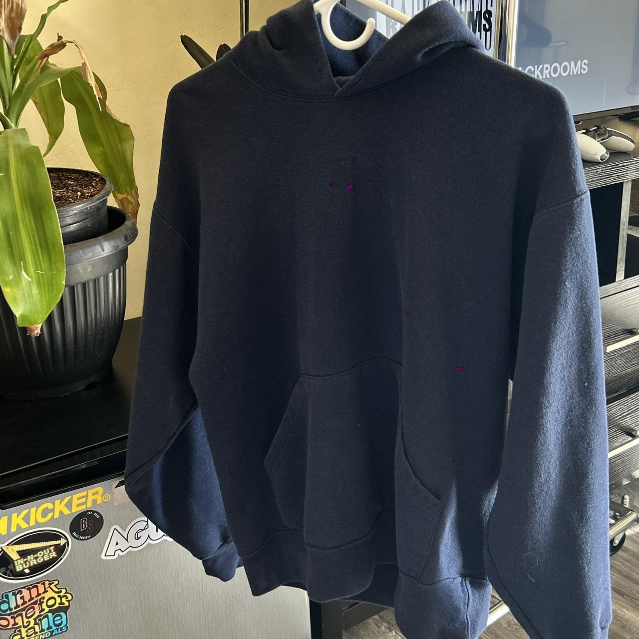 plain navy blue hoodie 🏿#hoodie M- could fit a small - Depop