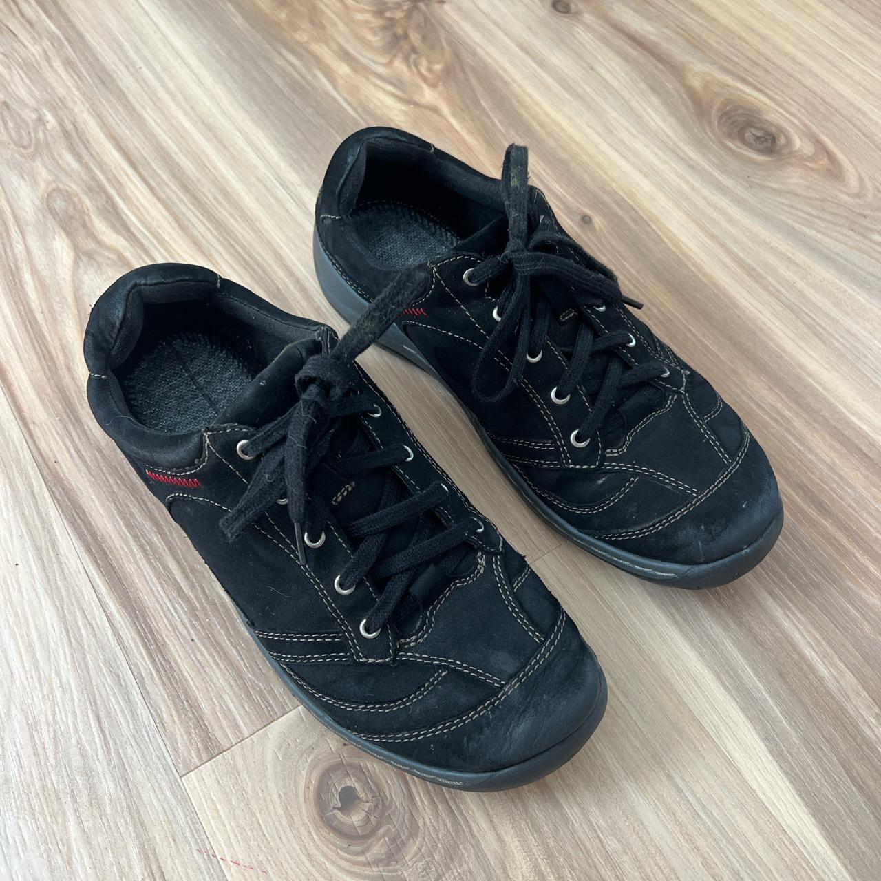 Earth Brand Shoes y2k style black leather shoes... Depop