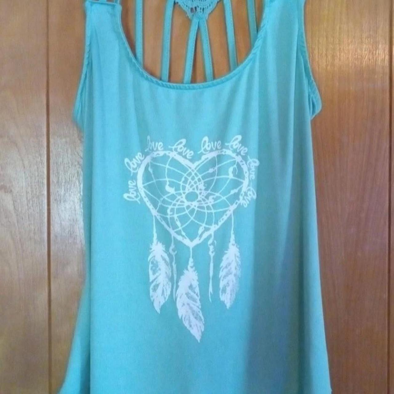item listed by bellaboutiquespot