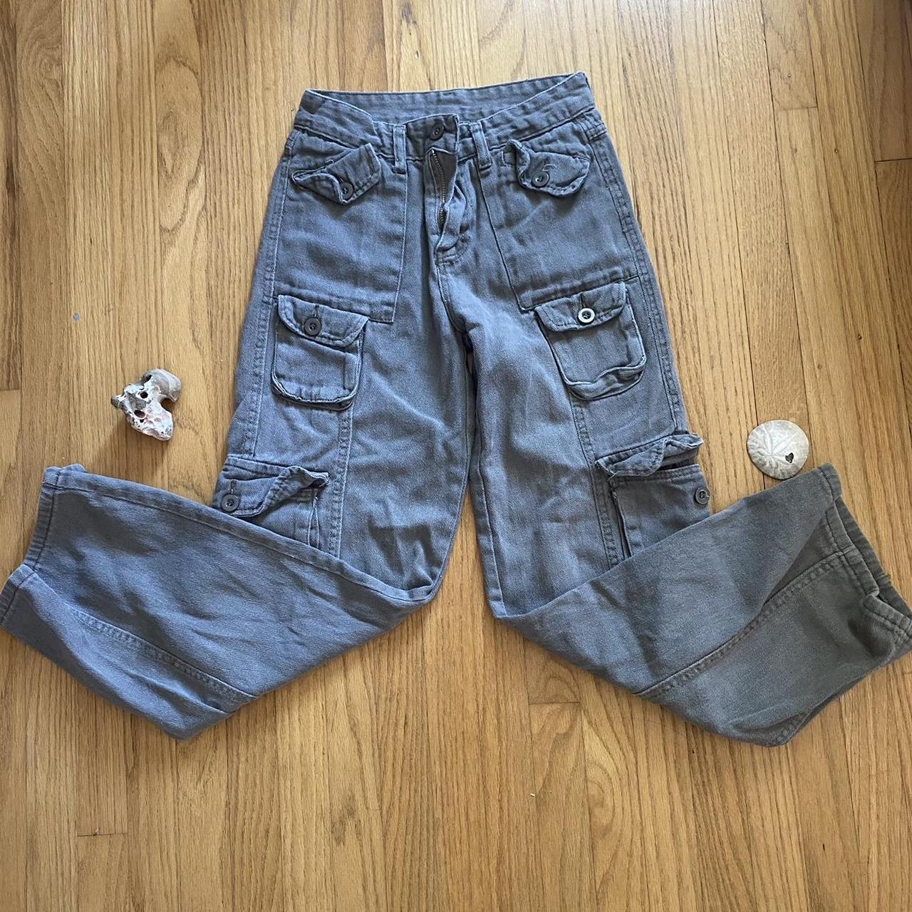 Women’s cargo pants y2k - Depop