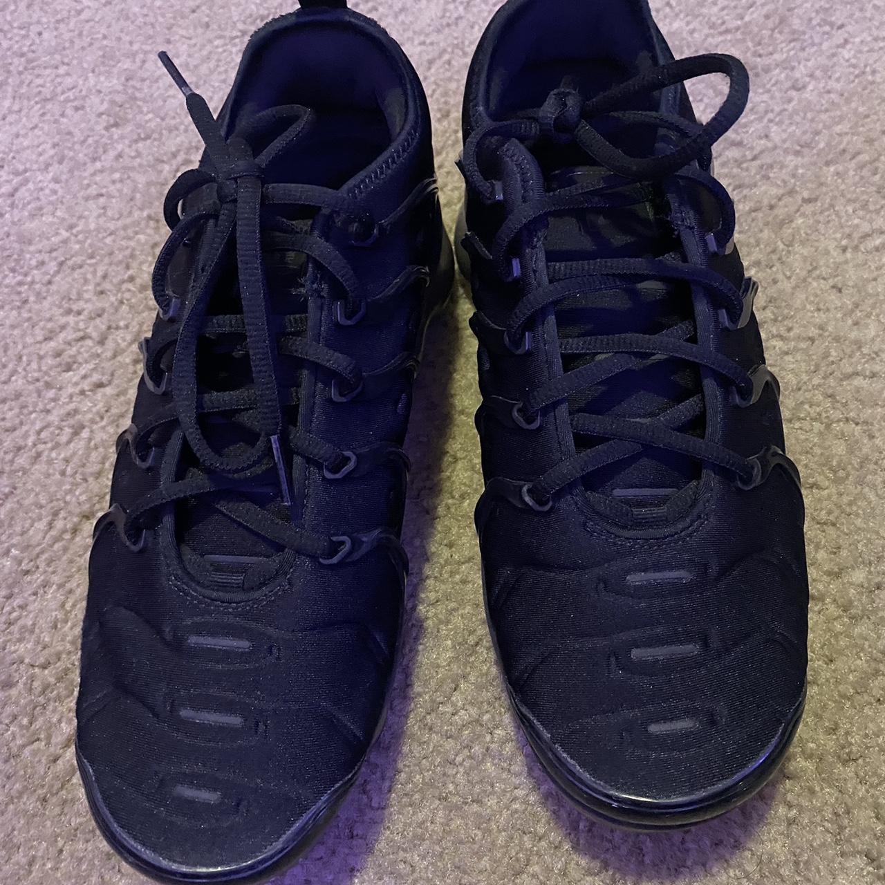 Vapormax plus triple black on sale womens