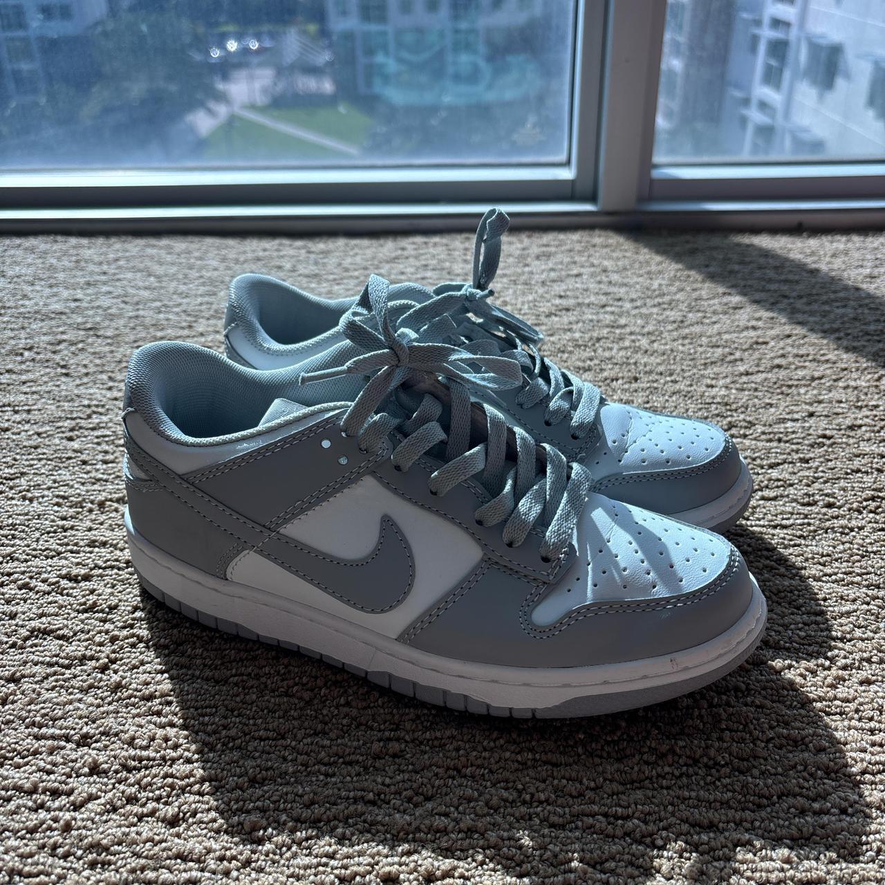 pink and gray nike dunks