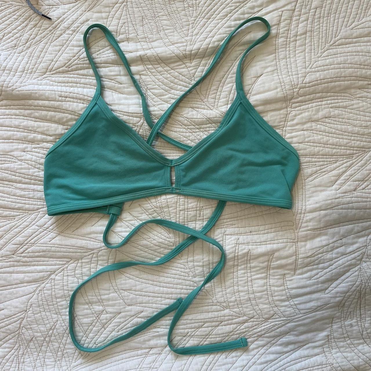 Jolyn vent top size XL (sizes run small) 🩱 jolyn... Depop