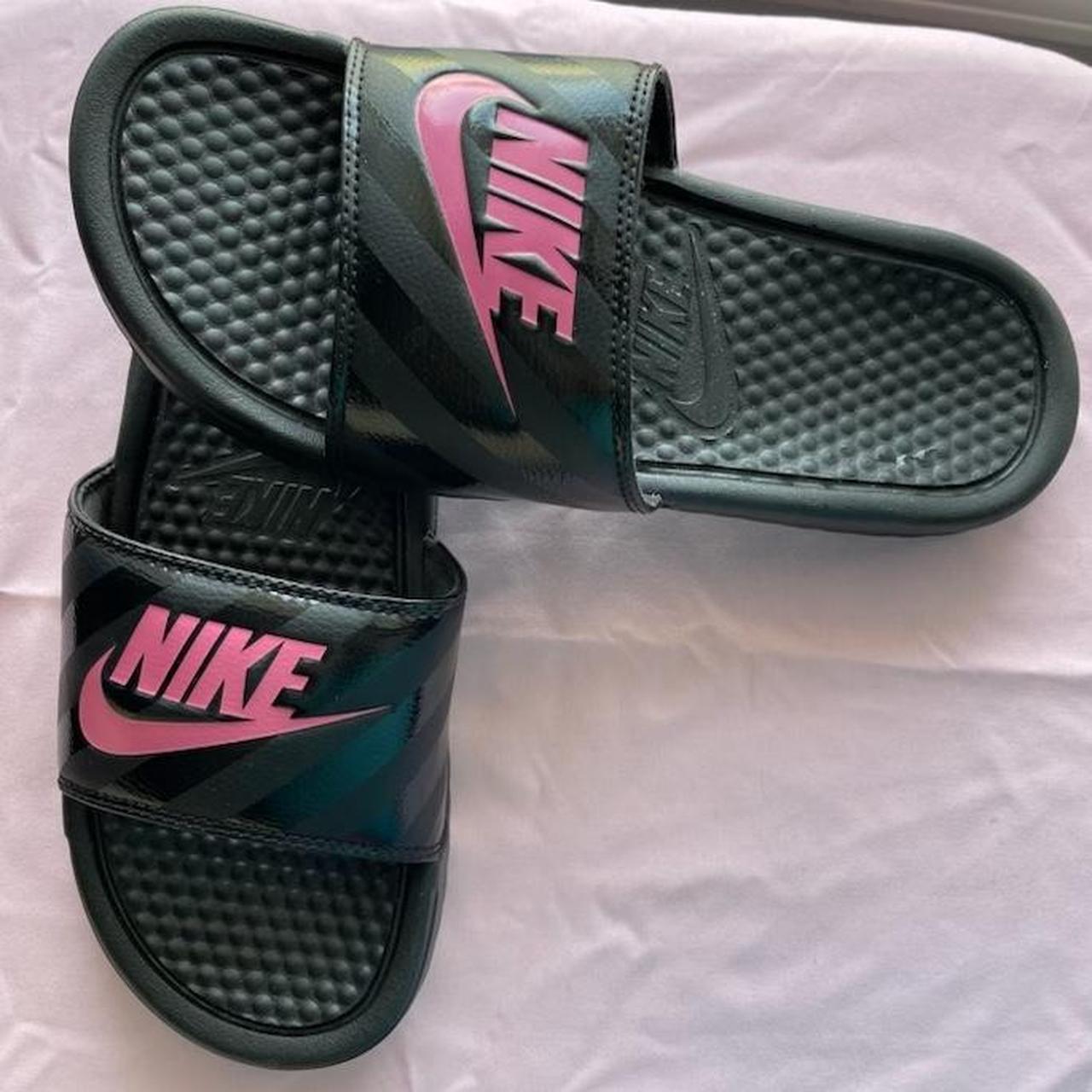 Nike pink and black sales slides