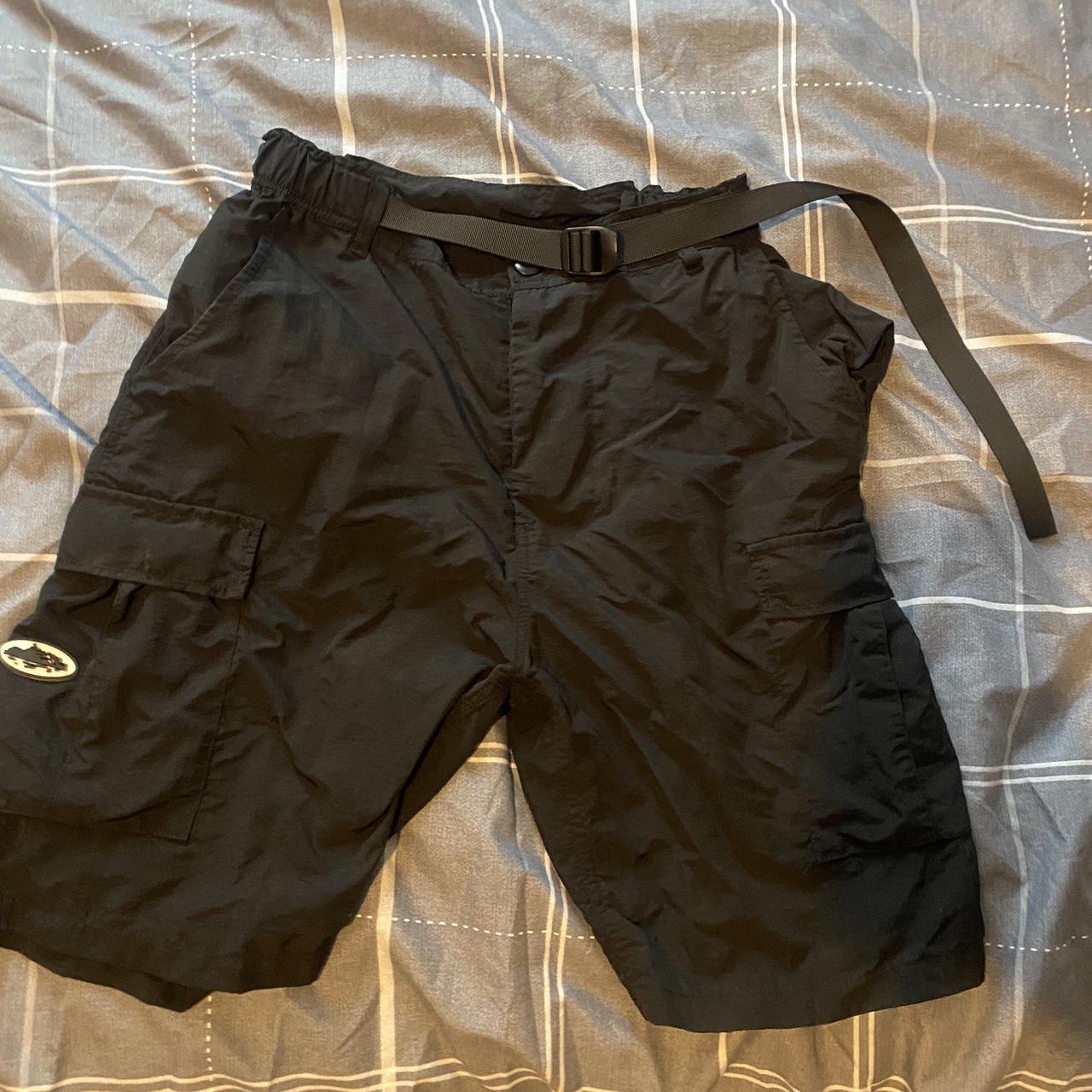 Large corteiz cargo shorts - Depop