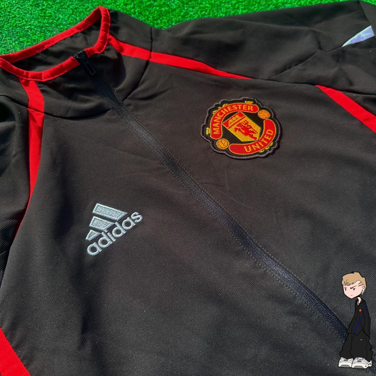 Manchester United tracksuit Perfect condition Size S... - Depop