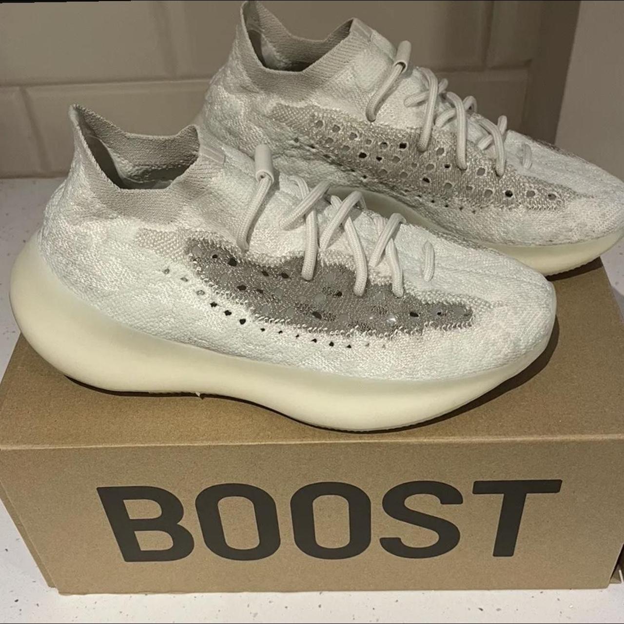 yeezy calcite on feet