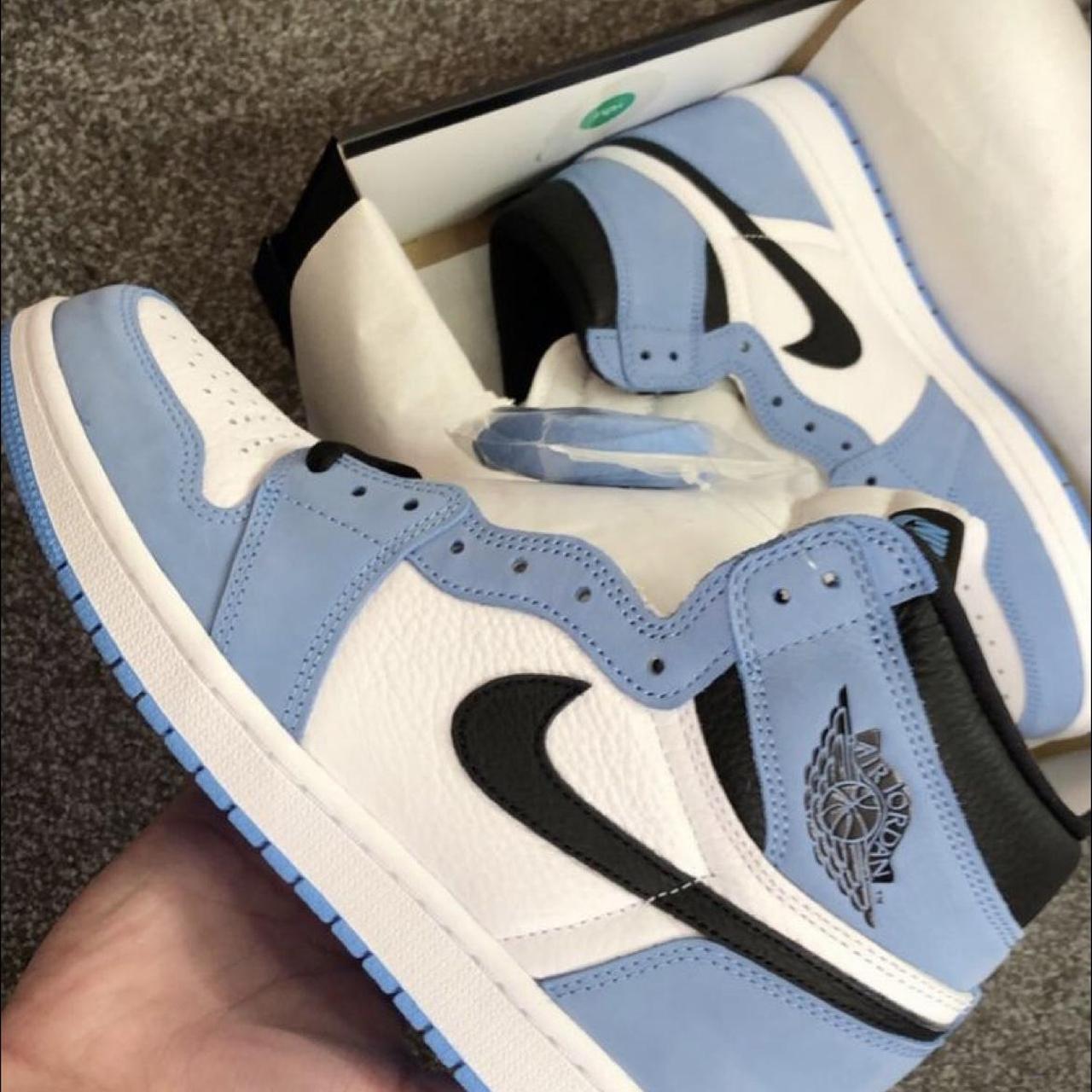jordan 1s blue and white