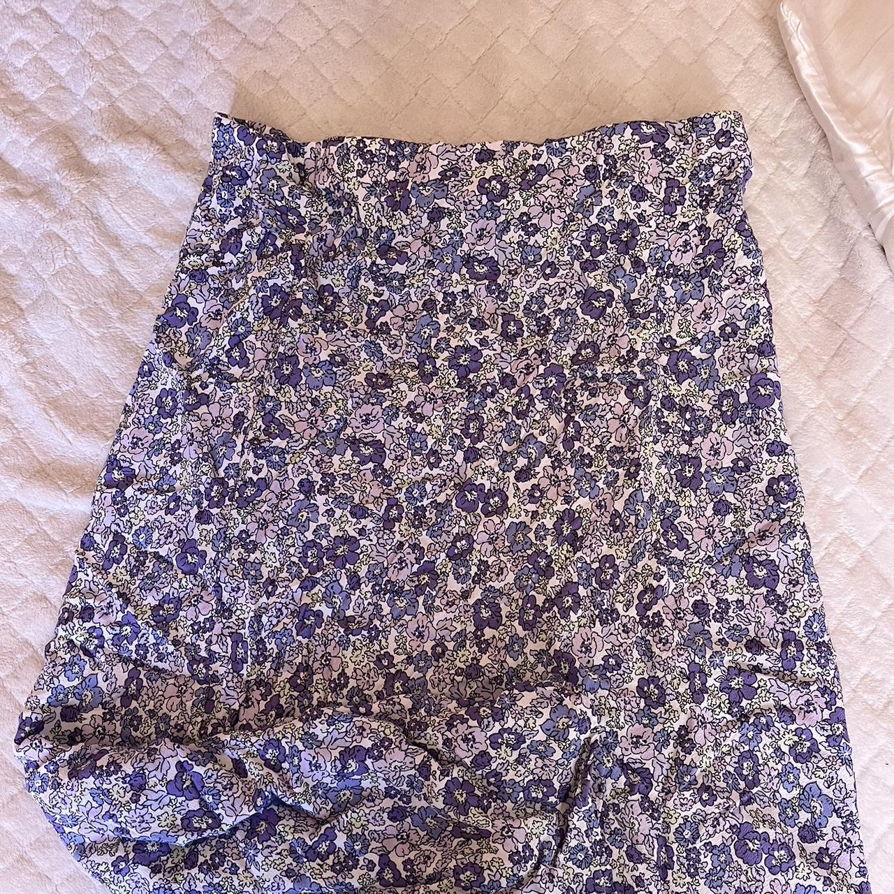 cotton on long floral skirt fits an XL worn $12 - Depop