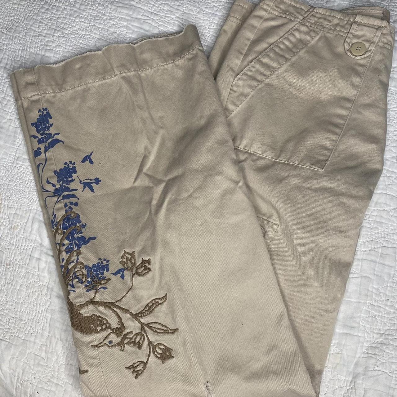 Old Navy Khaki cargo pants w/ 6 pockets Size: - Depop