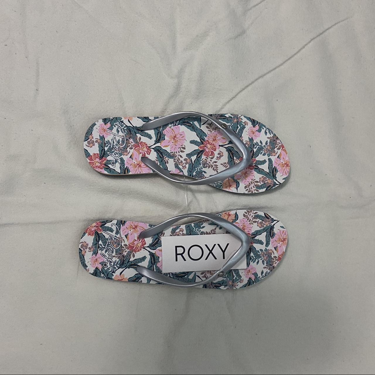 roxy flip flops