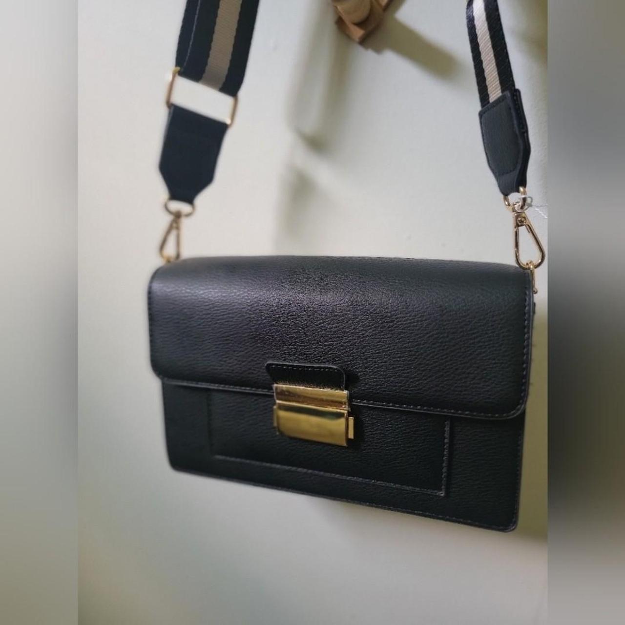 Repurposed 2-way black (shoulder /crossbody ) purse - Depop