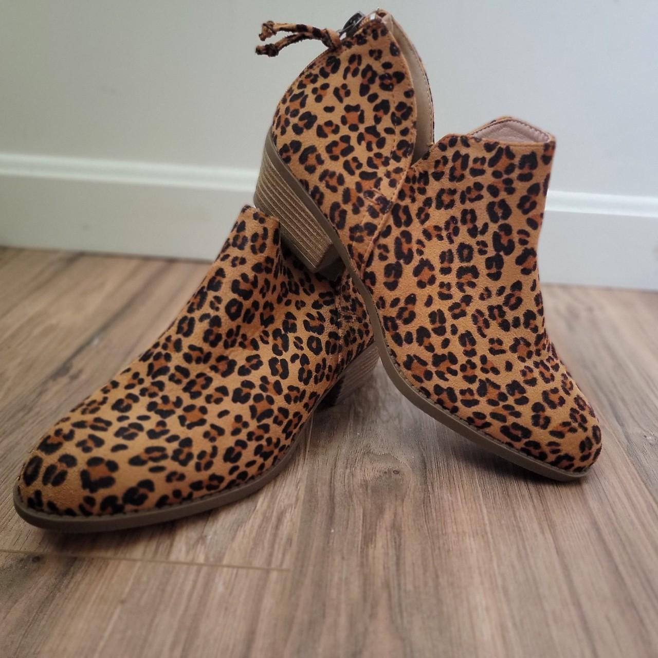 Leopard print boots deals size 9