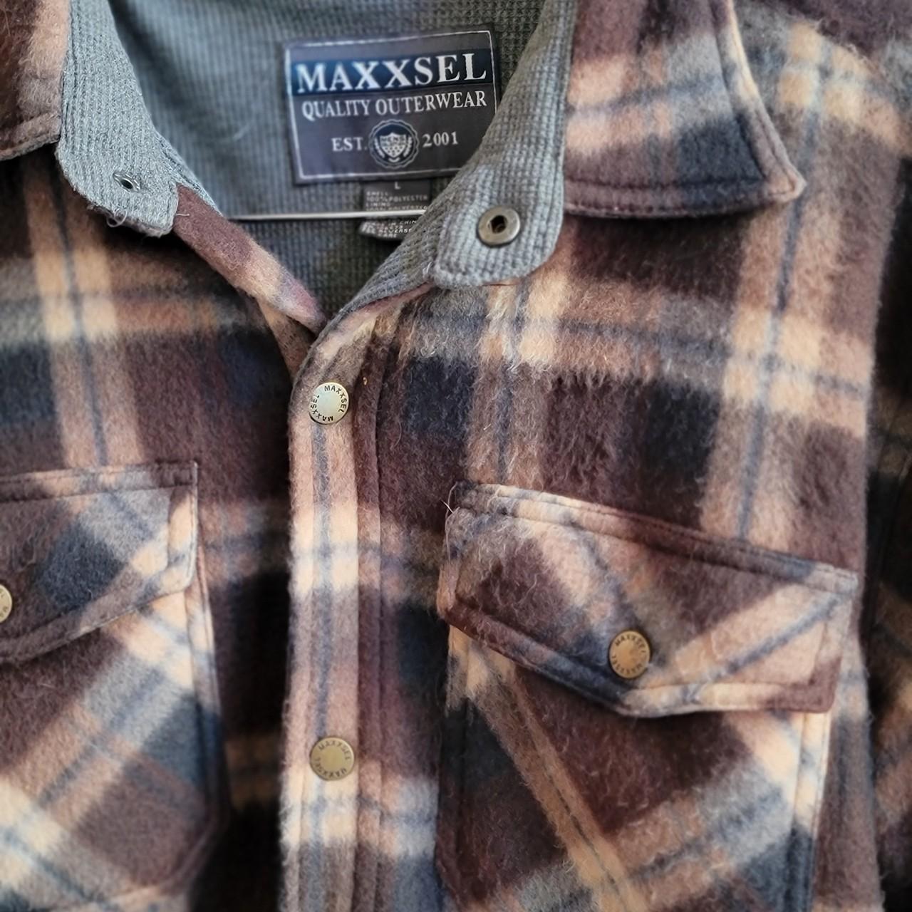 Maxxsel outerwear shop