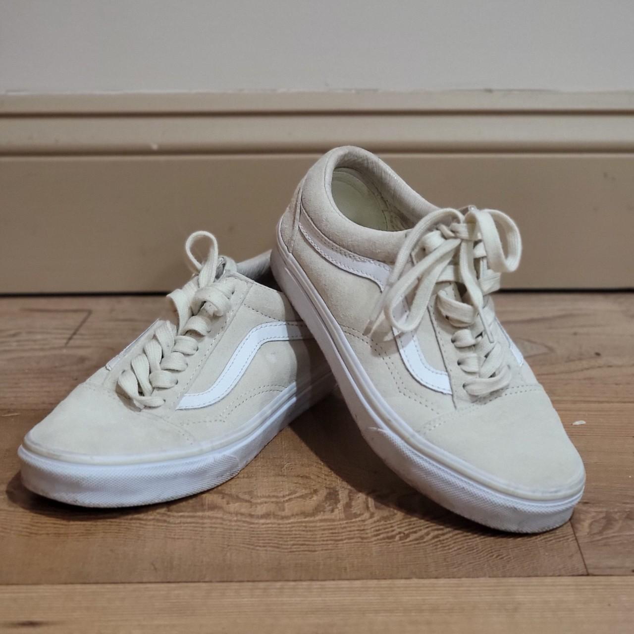 Cream colored old skool on sale vans