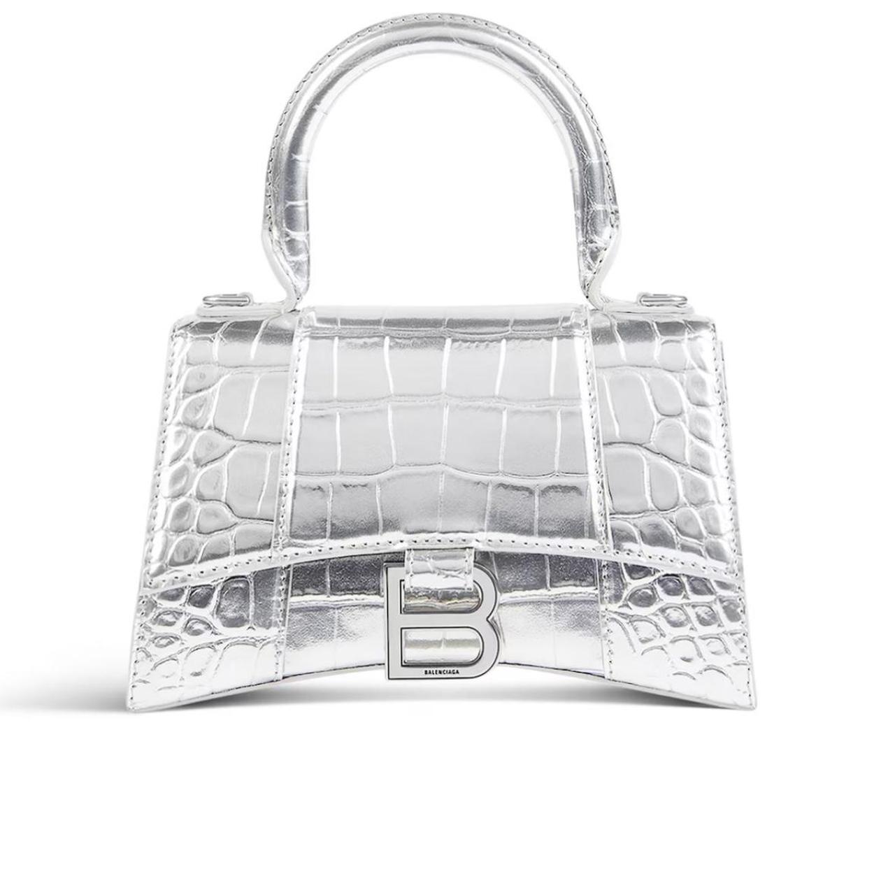 item listed by designertings1