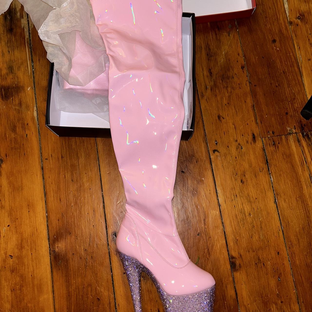 Baby pink outlet pleaser boots