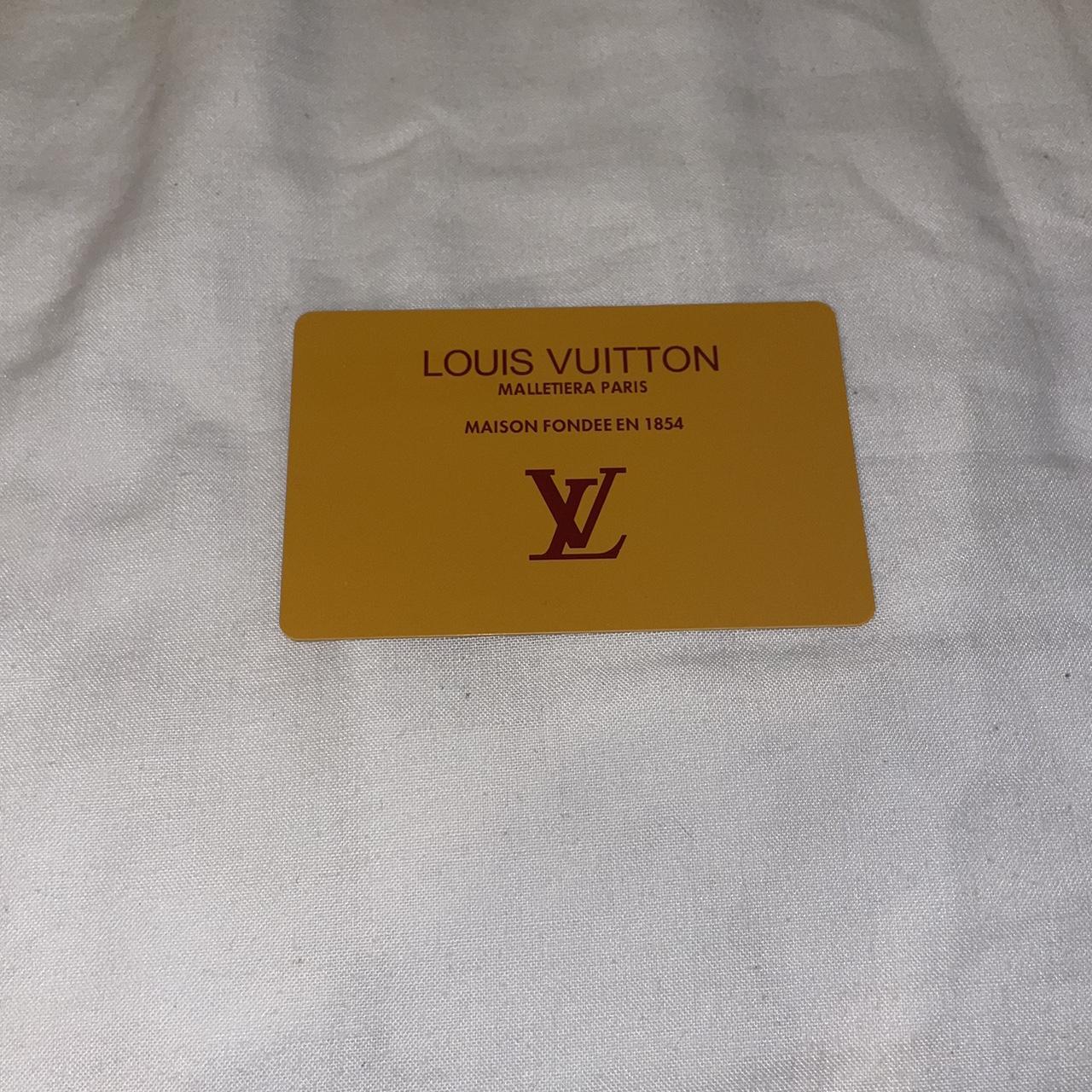 Rare vintage Louis Vuitton Kisslock glasses - Depop