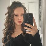 izz______'s profile picture
