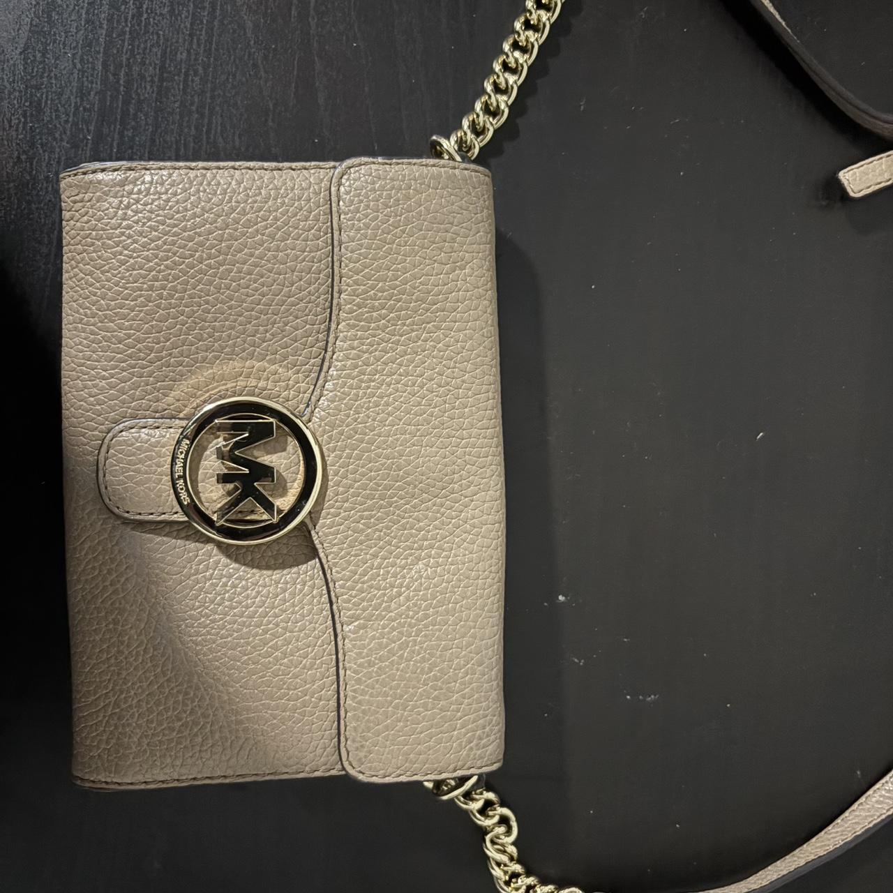 item listed by gduran1212