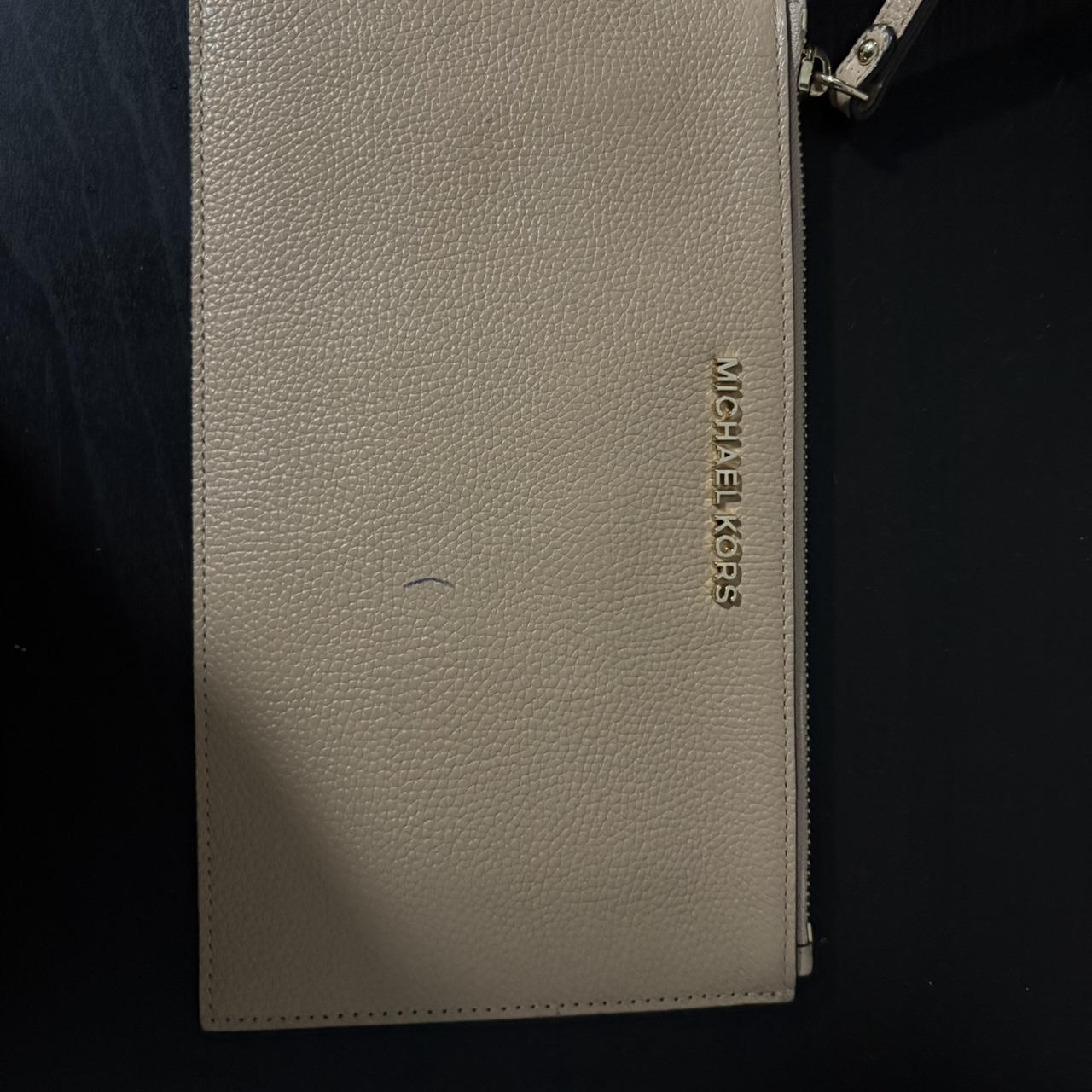 item listed by gduran1212
