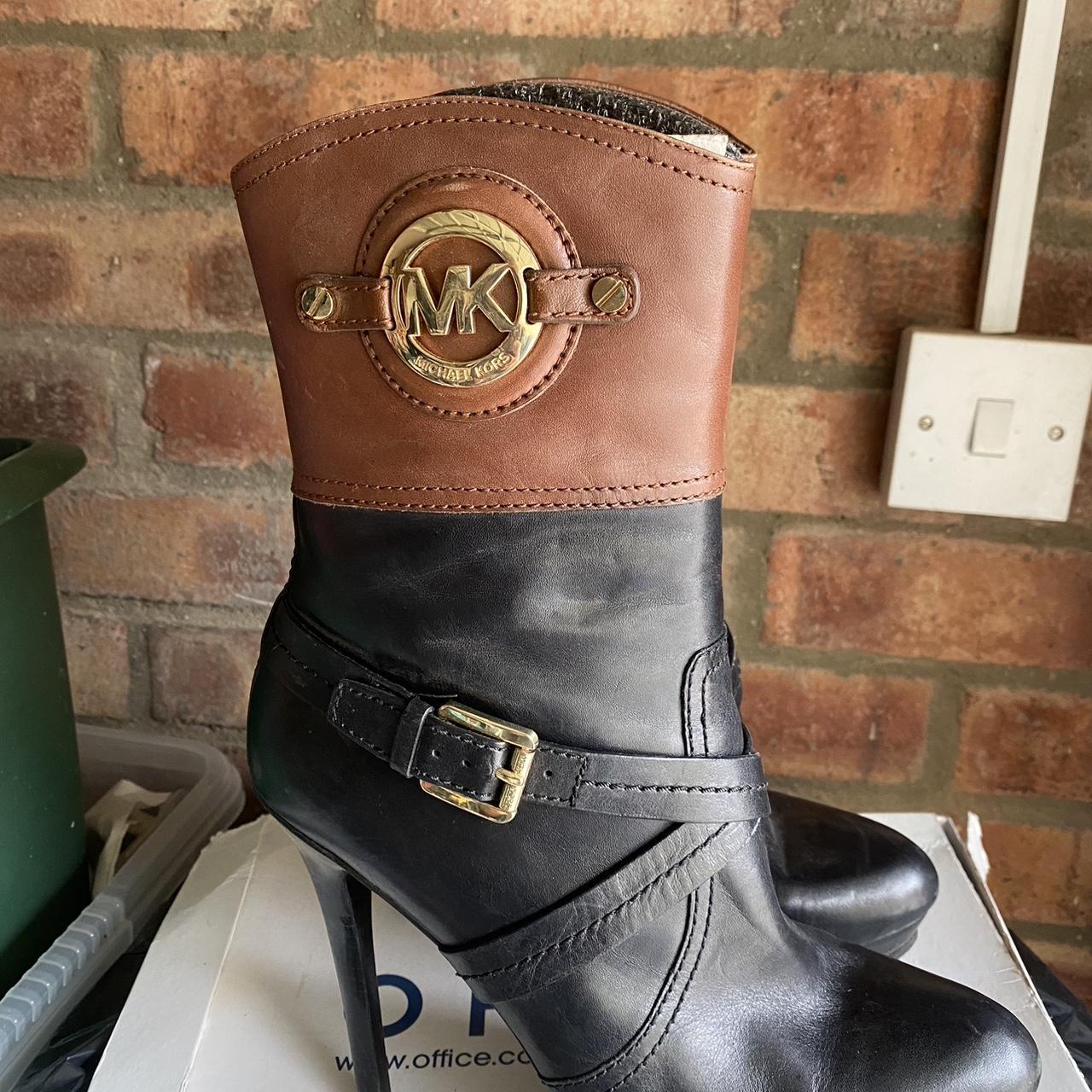 Michael Kors black boots with brown top and gold MK... - Depop