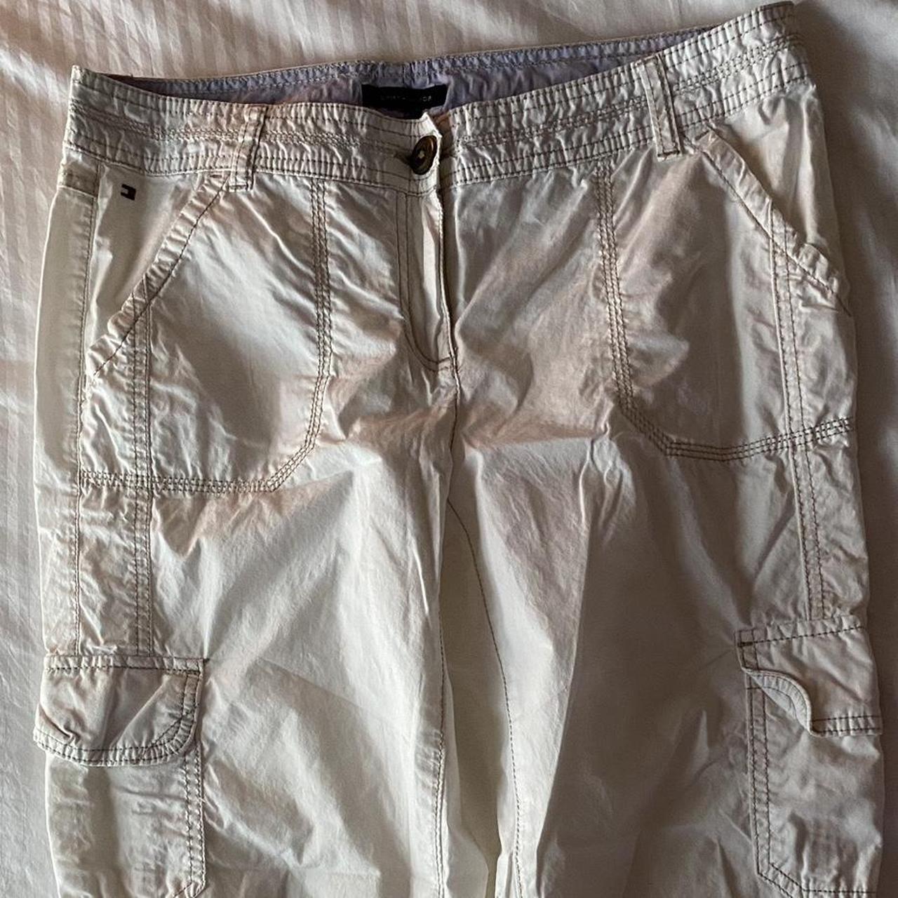 Off on sale white capris