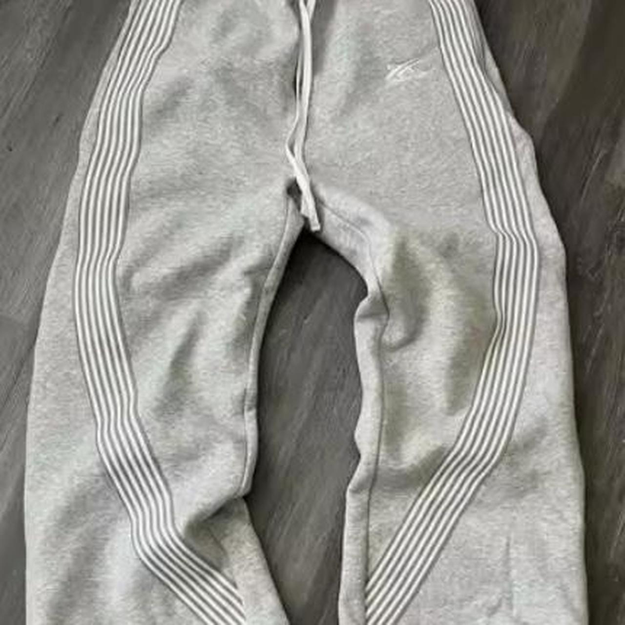 item listed by styleloft_you