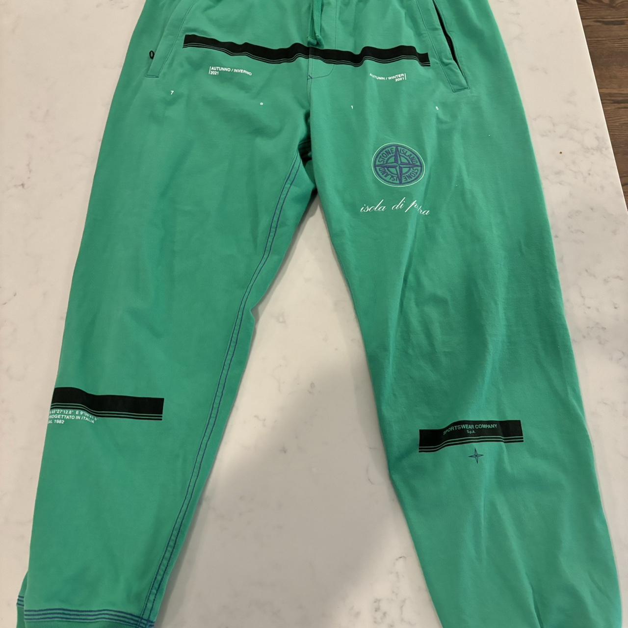 Stone island green joggers online