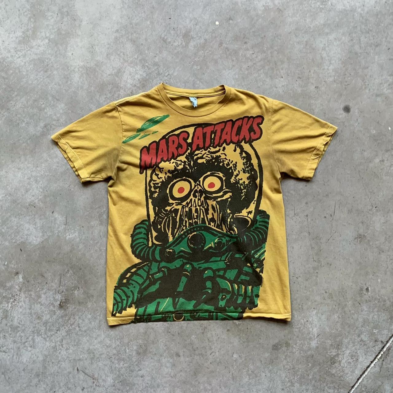 Vintage size M Mars Attacks t shirt , Pit stains,...