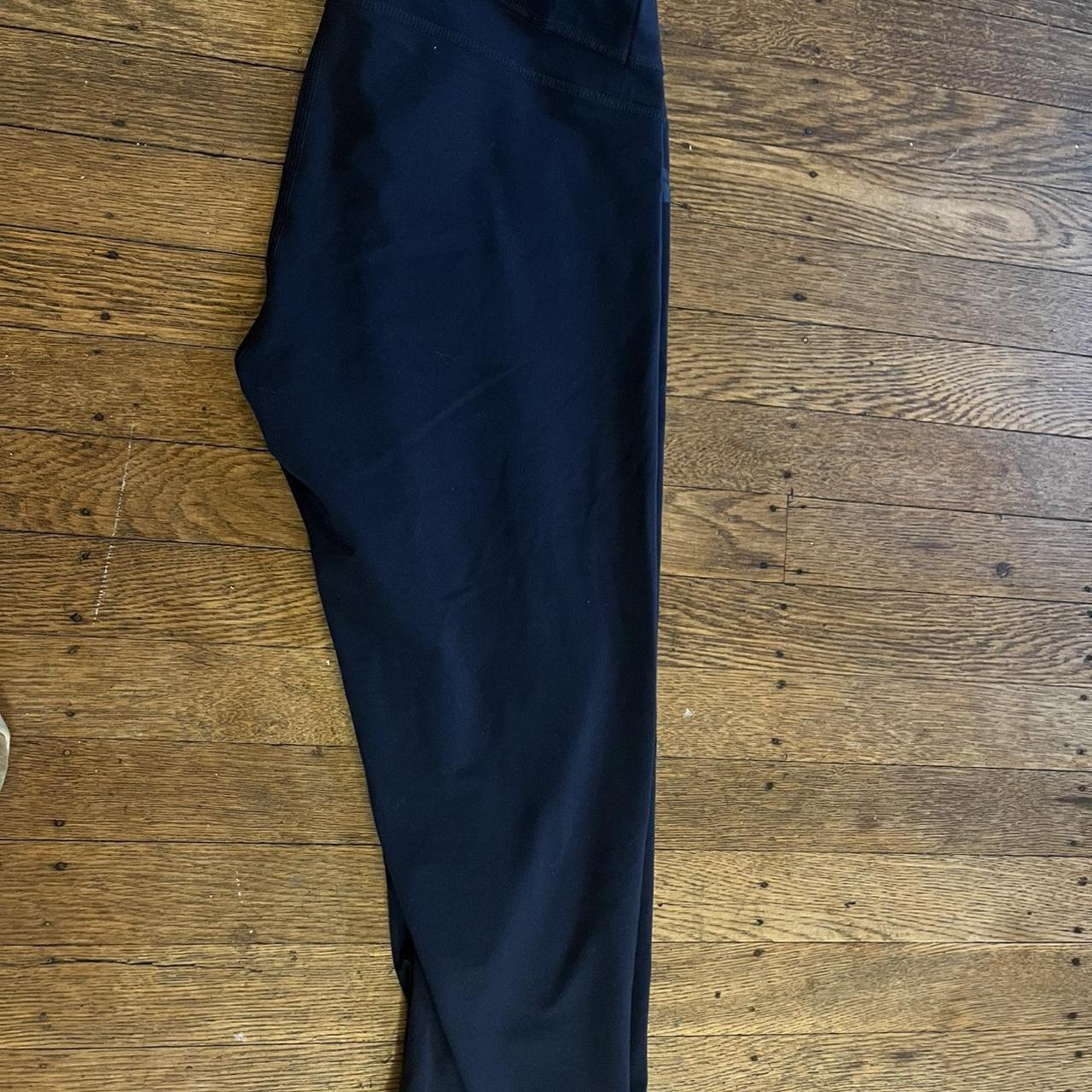 North Face Leggings Size Small Cropped leggings - Depop