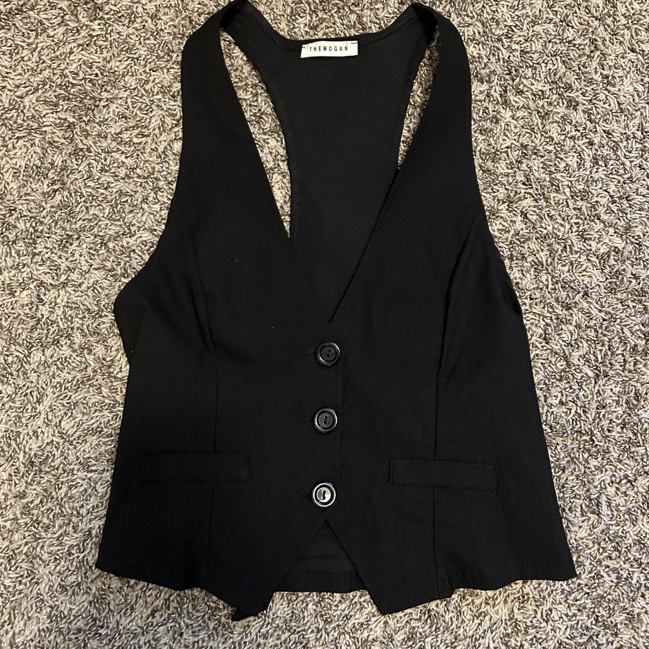 Black cropped halter vest! Worn a few times, size L Depop