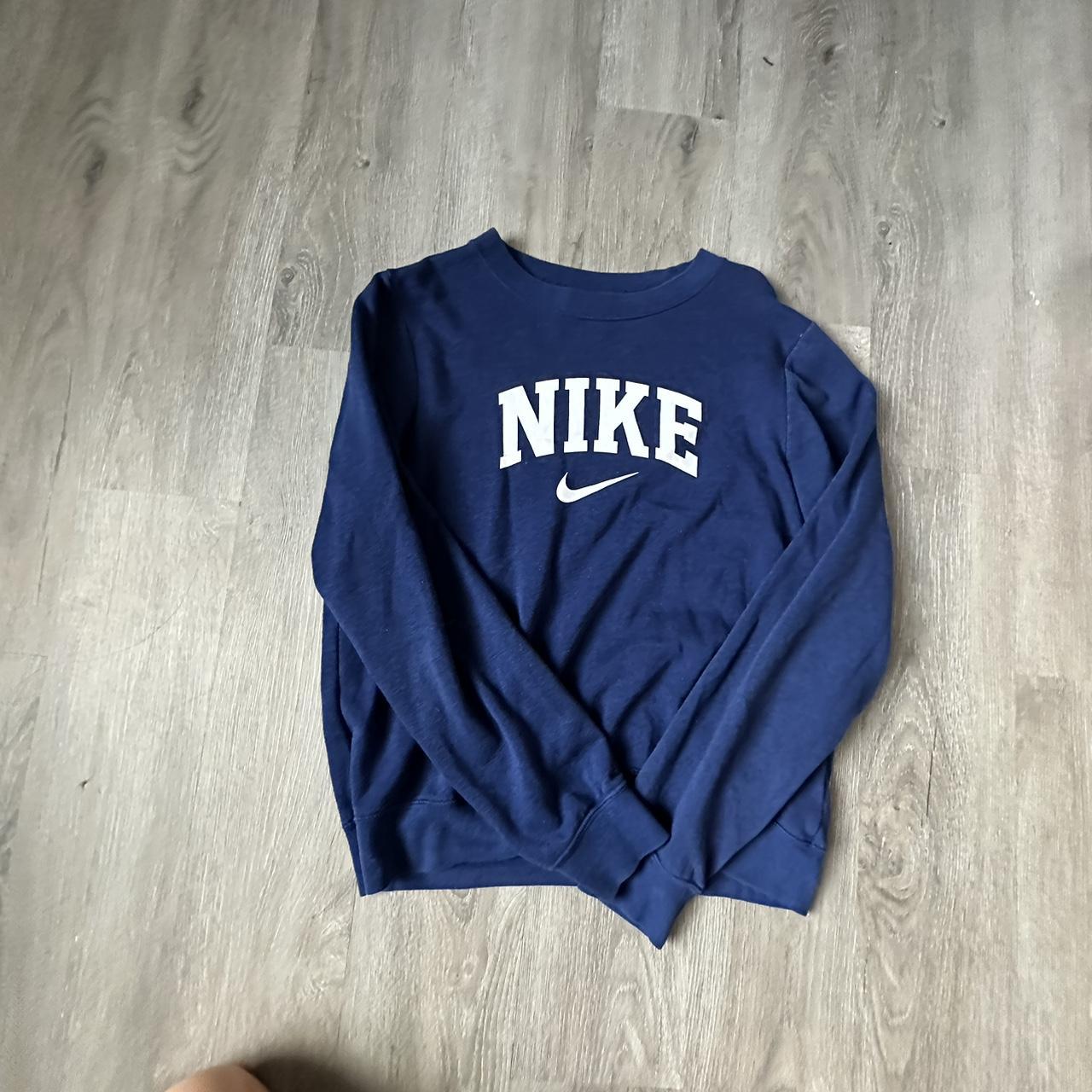 super comfy navy blue nike hoodie 💙 - Depop