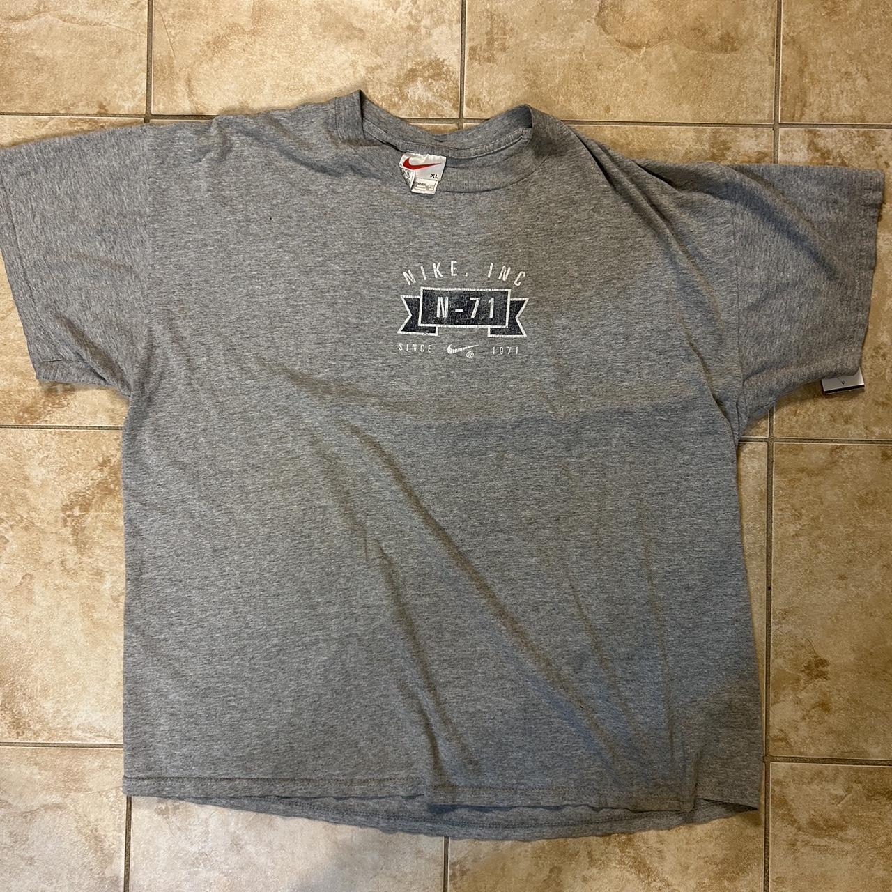 mens vintage nike shirt