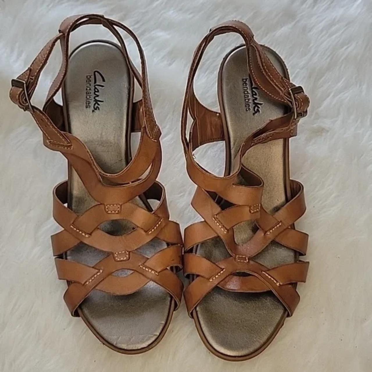 Clarks bendables wedge sandals best sale