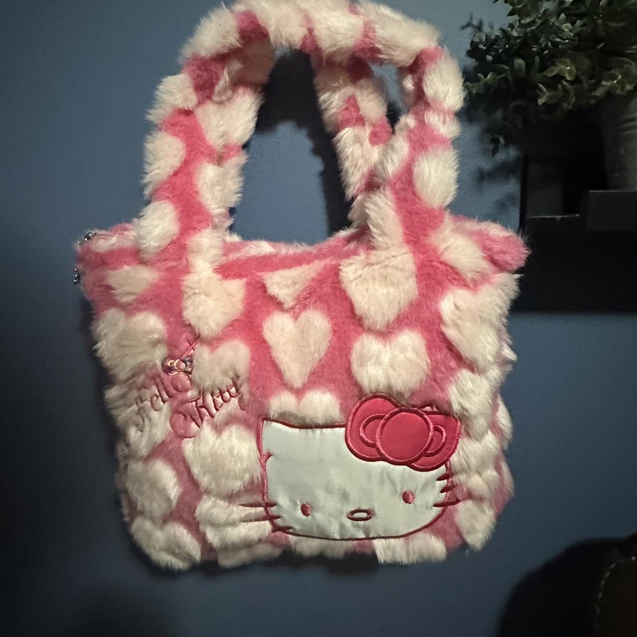 Hello kitty fuzzy bag 🎀 Pink color 💕💗💓🌸 Hello kitty... - Depop