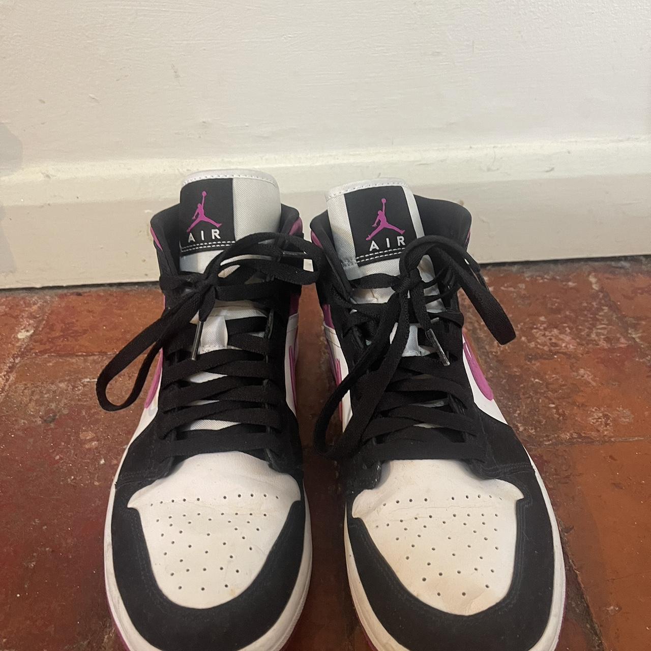 jordans 1 magenta