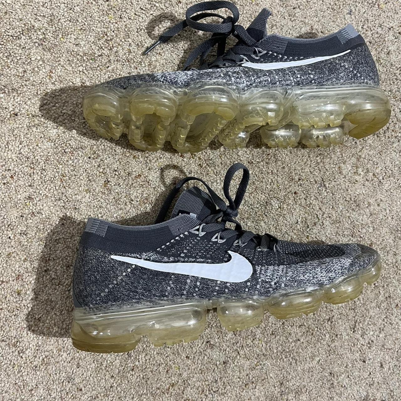 mens nike vapormax grey